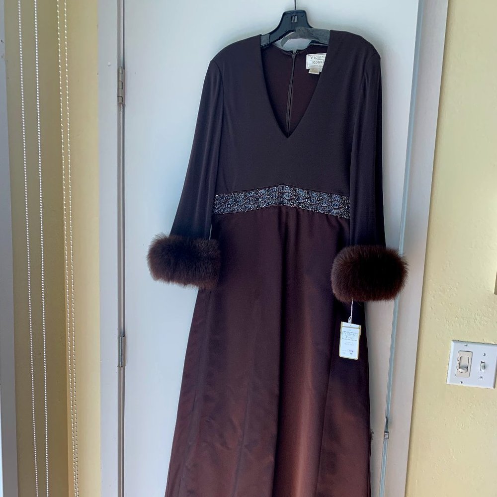NWT Victoria Royal Evening Gown